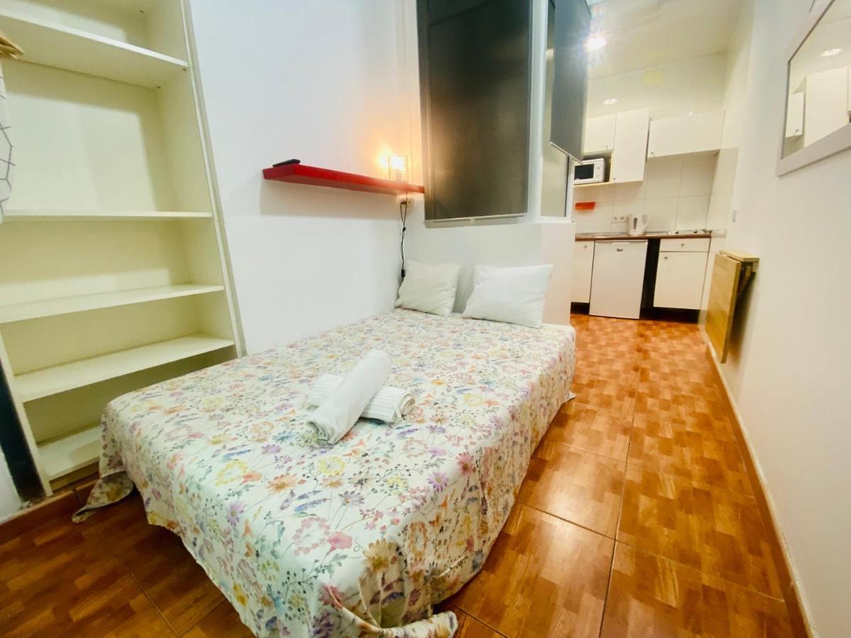 01 Apartamento 2 ,3 Leilighet Barcelona Eksteriør bilde