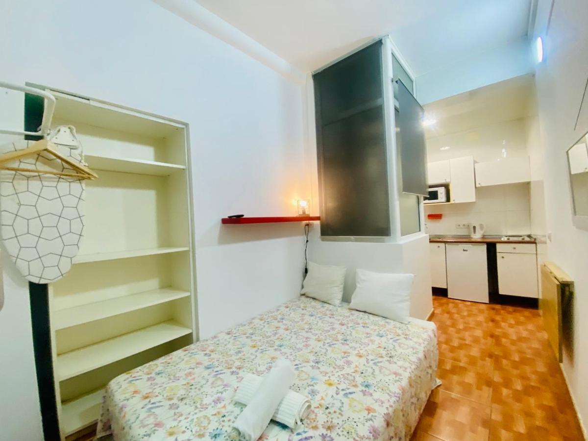 01 Apartamento 2 ,3 Leilighet Barcelona Eksteriør bilde